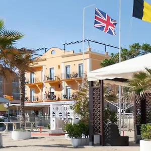https://hotel-holiday-beach.emilia-romagnahotels.net